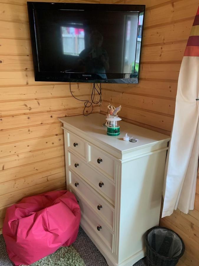 הוילה אינברנס Cosy Countryside Cabin מראה חיצוני תמונה