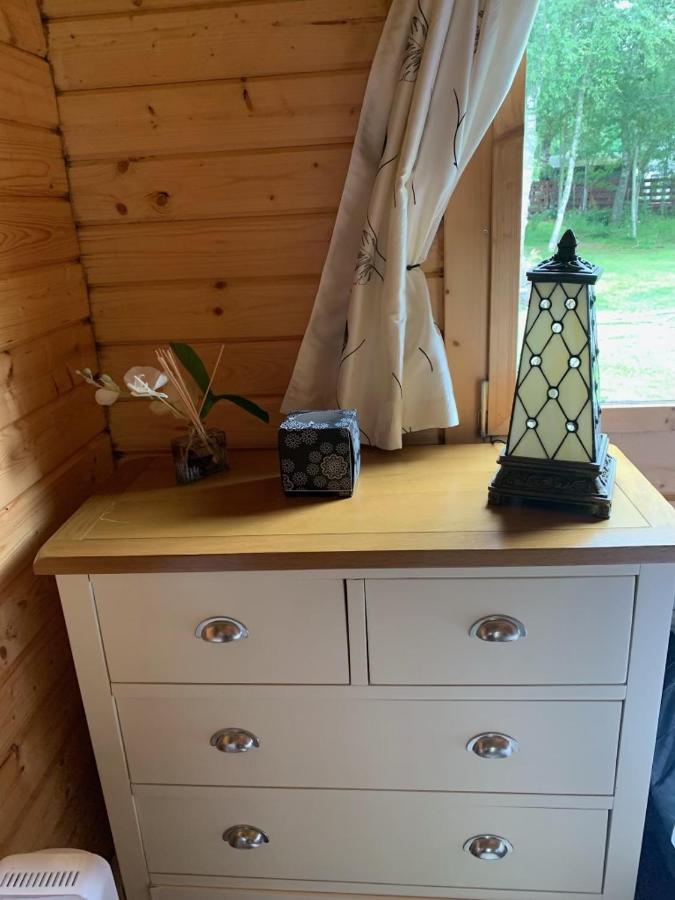 הוילה אינברנס Cosy Countryside Cabin מראה חיצוני תמונה