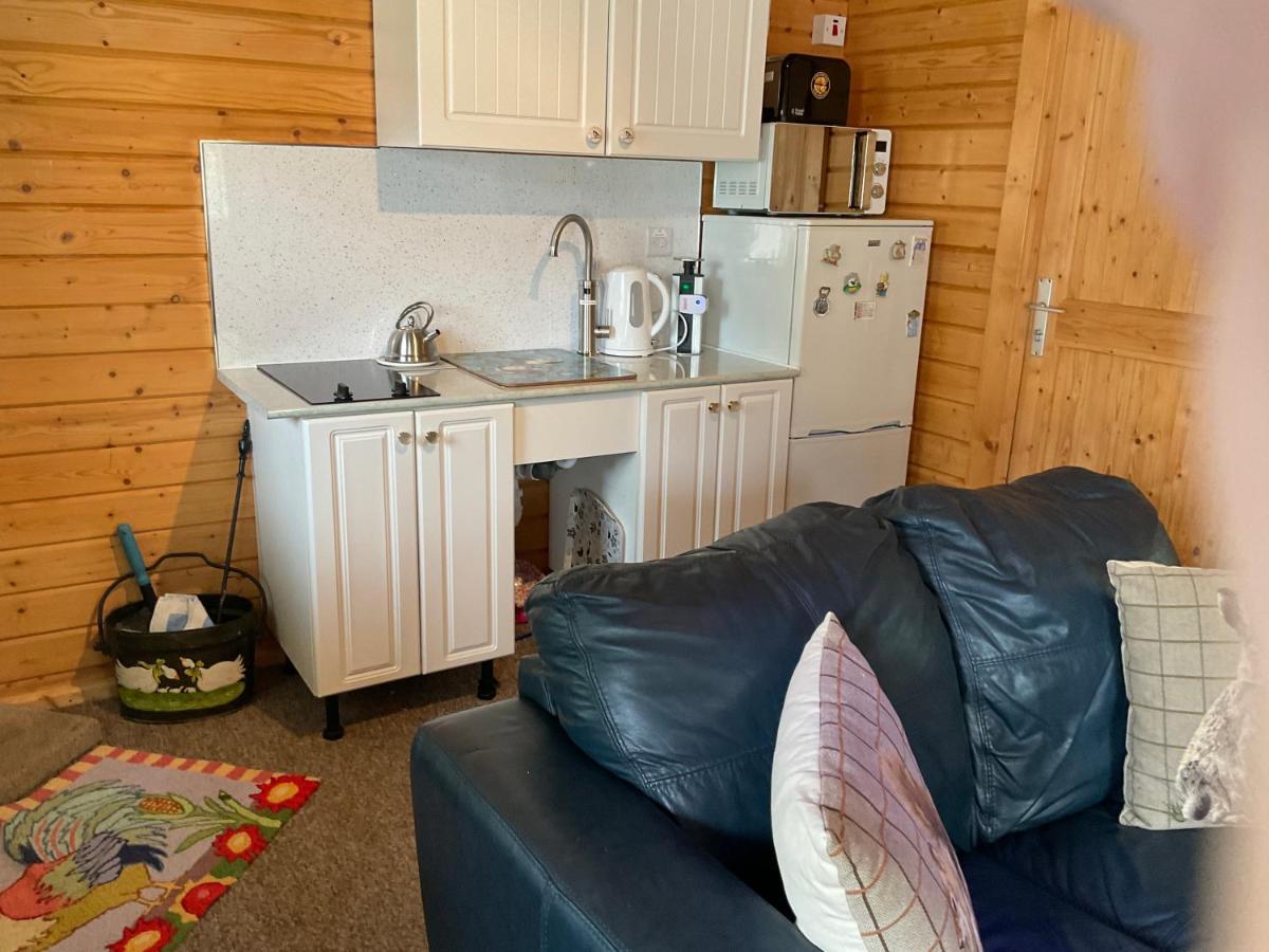 הוילה אינברנס Cosy Countryside Cabin מראה חיצוני תמונה
